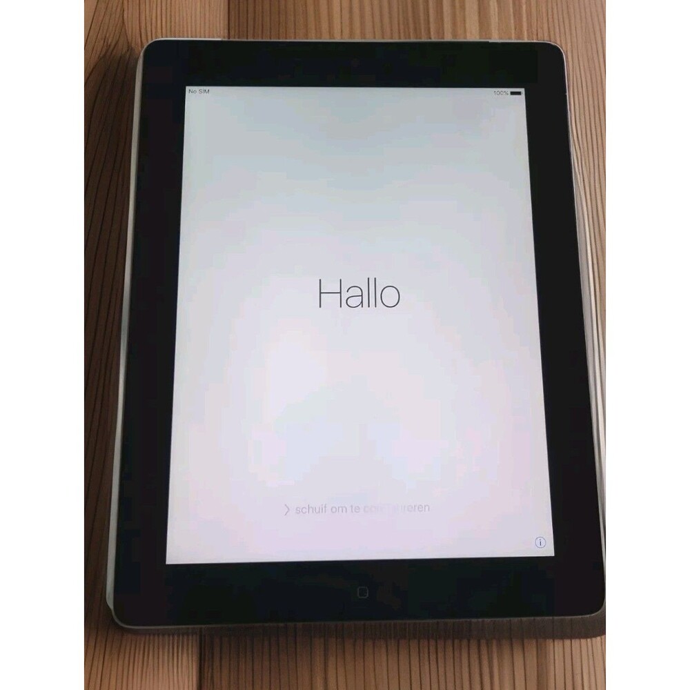 Apple iPad Model A1430 32GB Black Works Great Larger Screen Older Gen